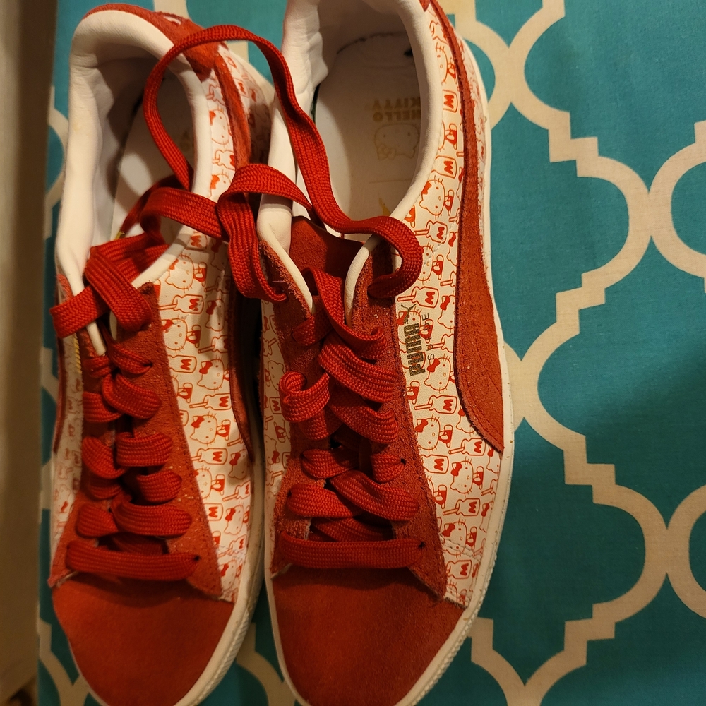 Puma Women's Red Sneakers